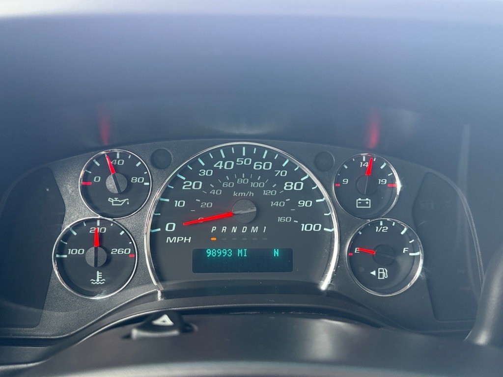 2020 Chevrolet Express Image 17