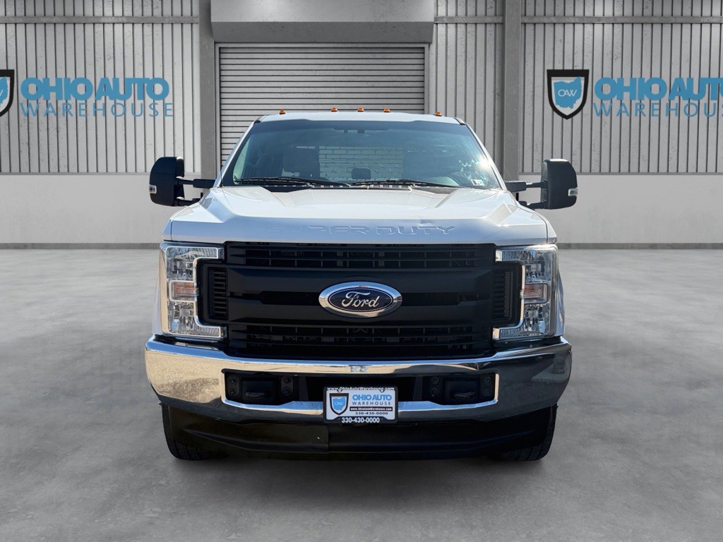 2019 Ford F-350 Image 2