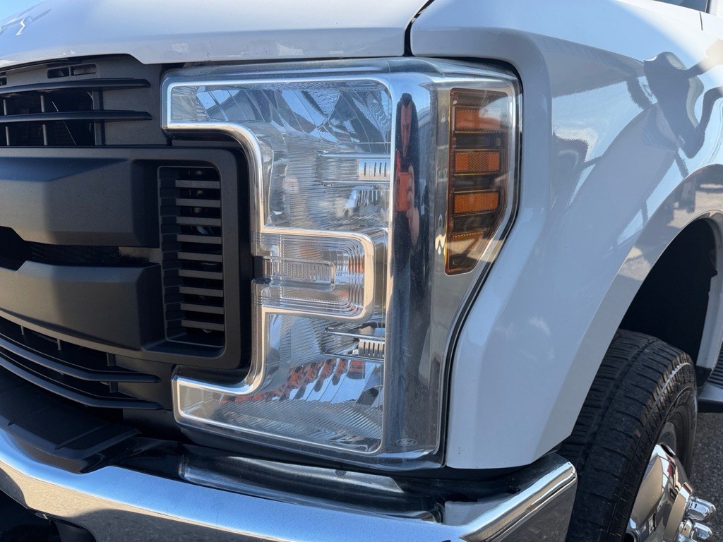 2019 Ford F-350 Image 32