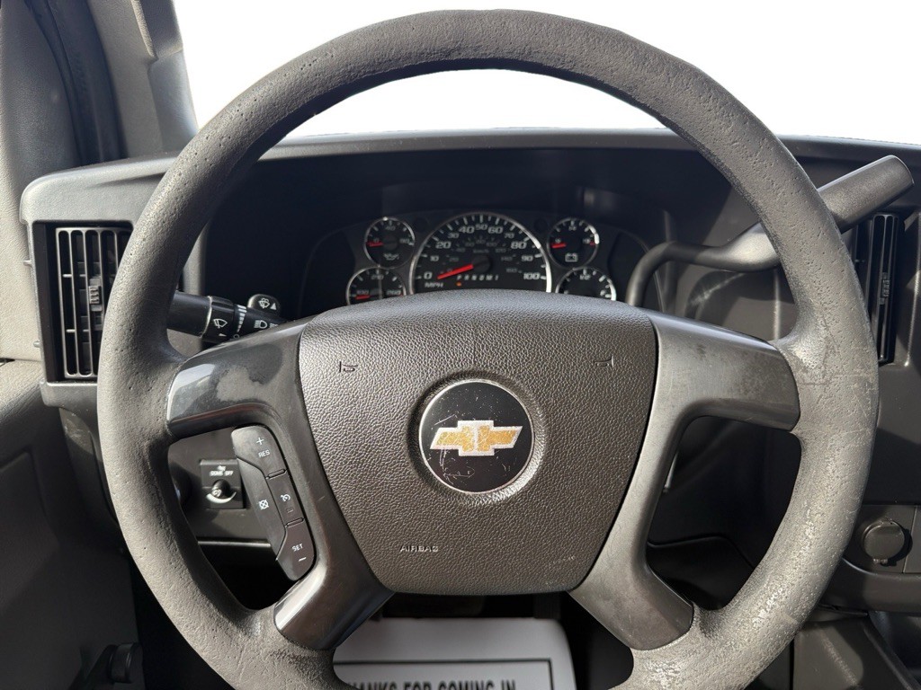 2016 Chevrolet Express Image 13