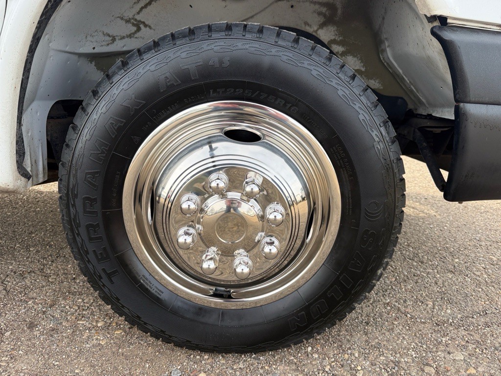 2016 Chevrolet Express Image 27