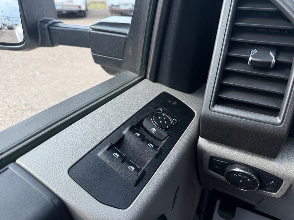 2019 Ford F-350 Image 22