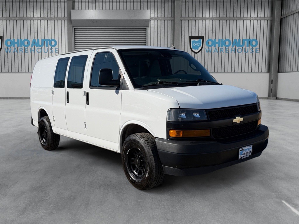2020 Chevrolet Express Image 3