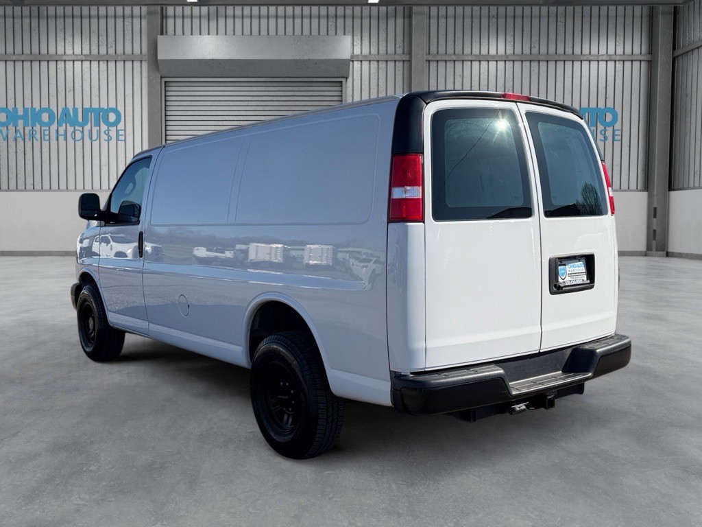 2020 Chevrolet Express Image 6