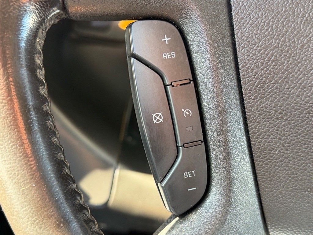 2020 Chevrolet Express Image 21