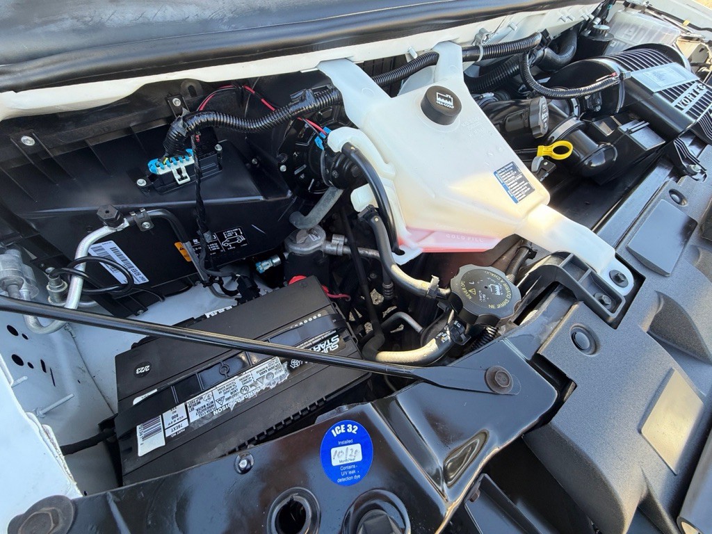 2020 Chevrolet Express Image 32