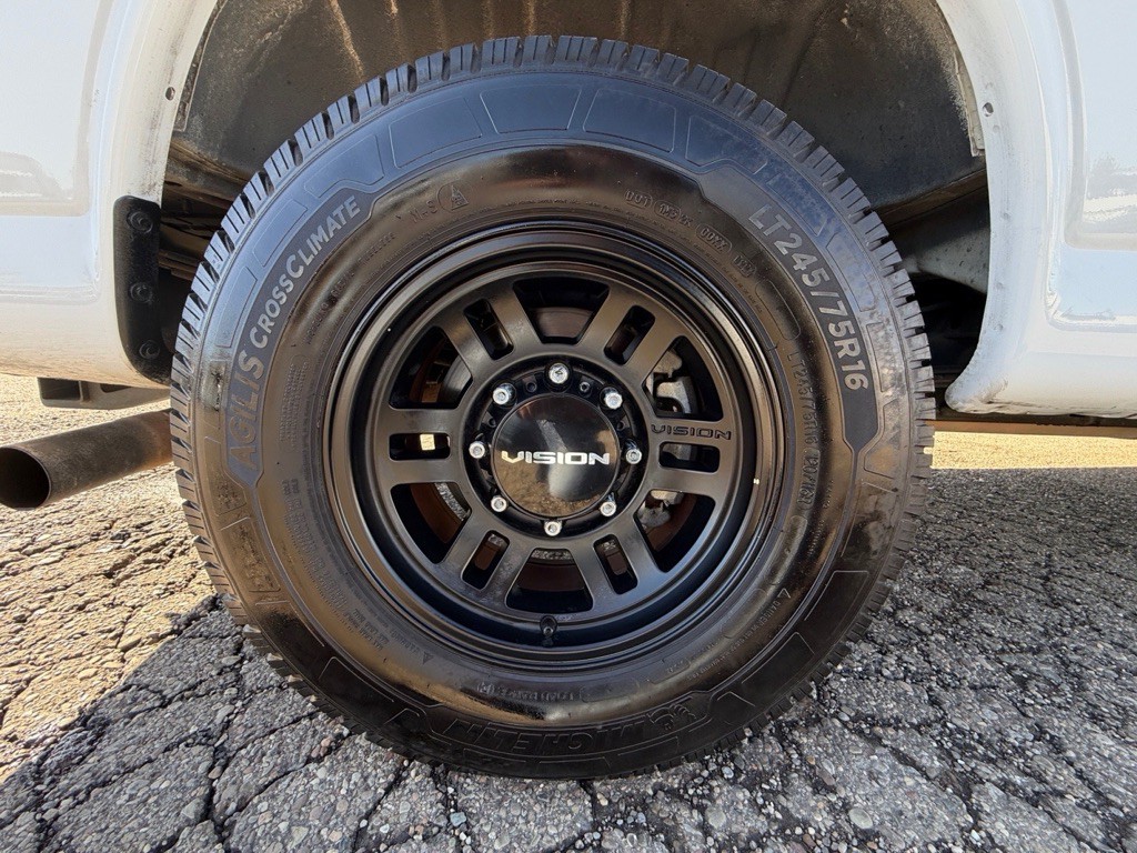 2020 Chevrolet Express Image 34