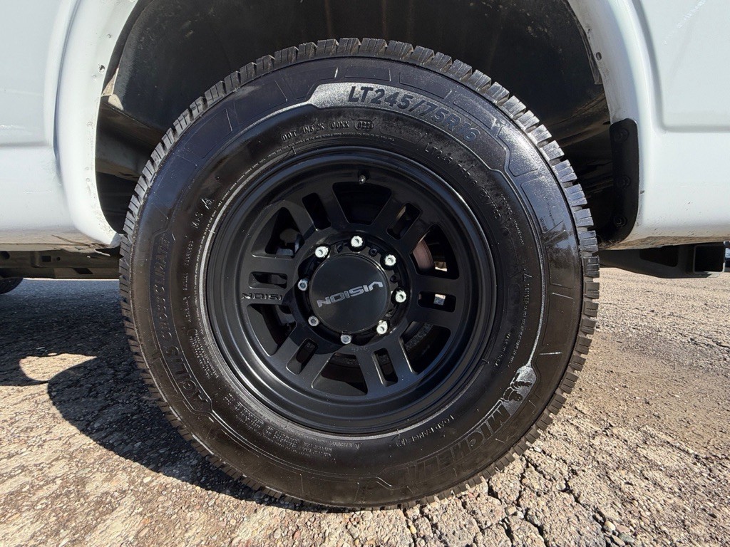 2020 Chevrolet Express Image 36