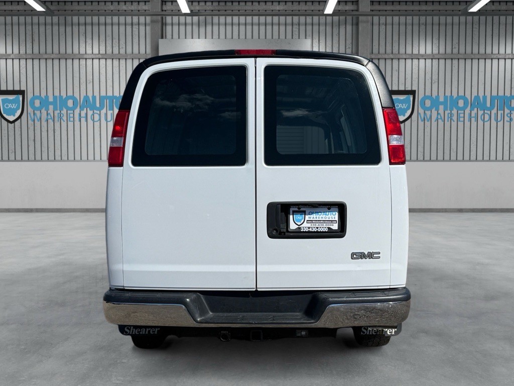 2018 GMC Savana Image 7