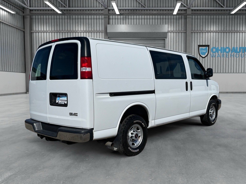 2018 GMC Savana Image 8