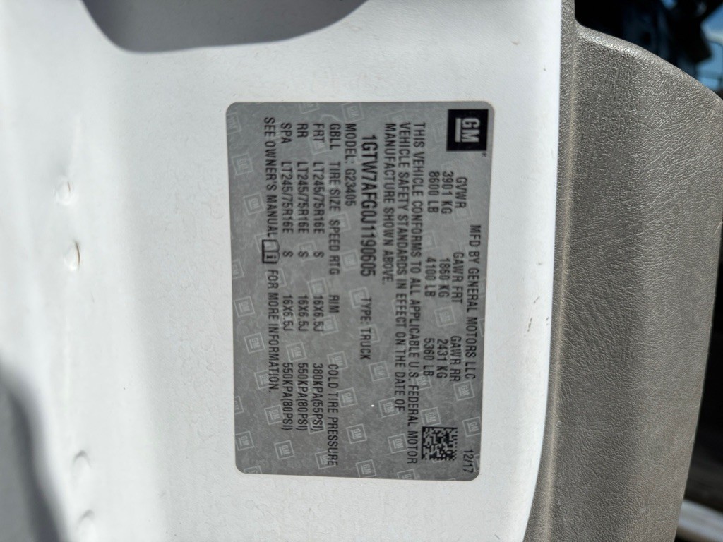 2018 GMC Savana Image 30