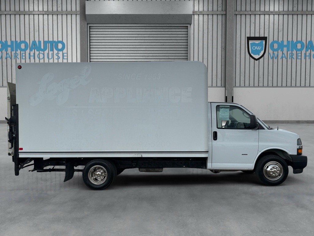 2018 Chevrolet Express Image 5