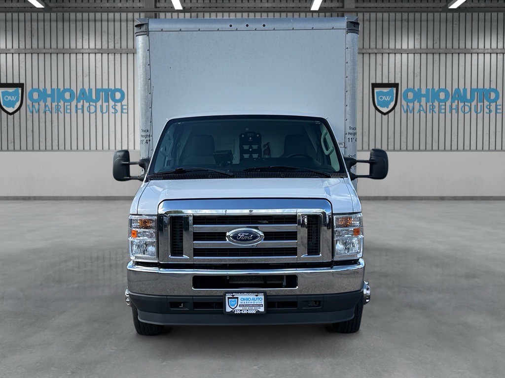 2021 Ford Econoline Image 2