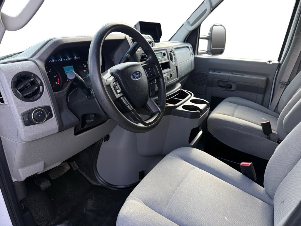 2021 Ford Econoline Image 9