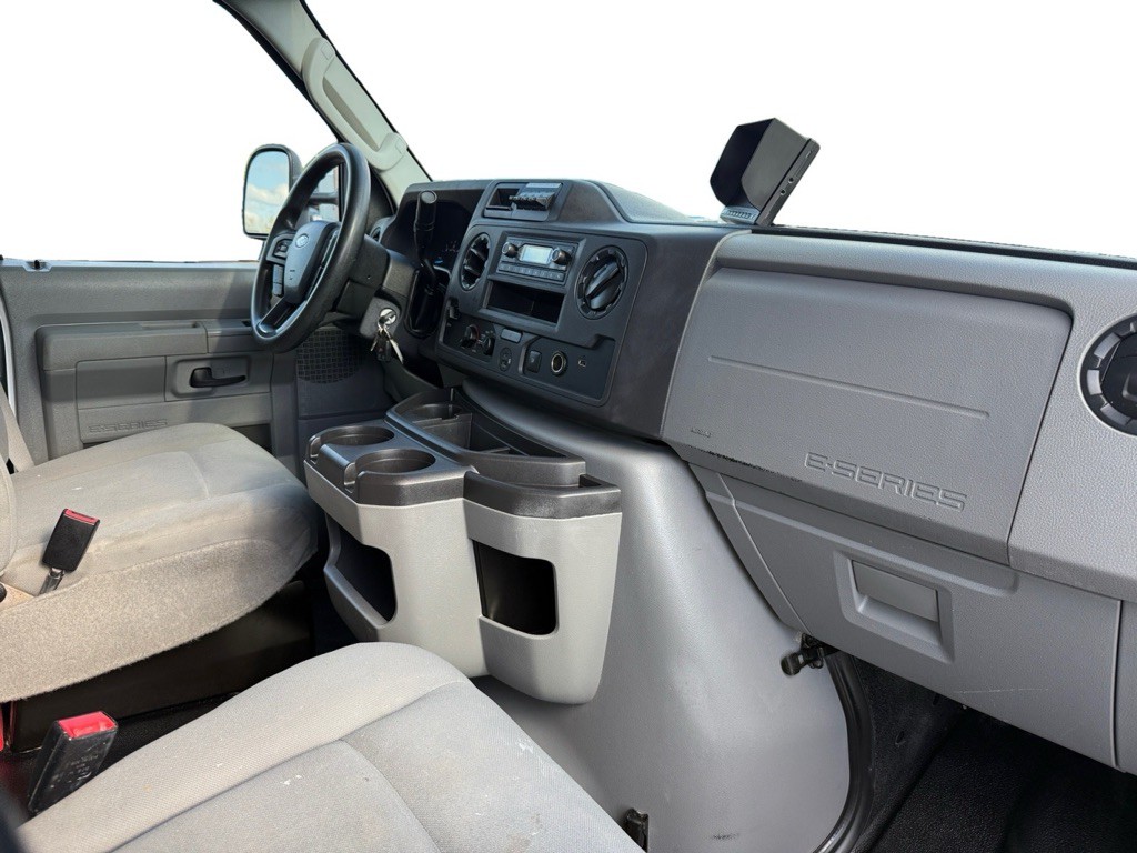 2021 Ford Econoline Image 10