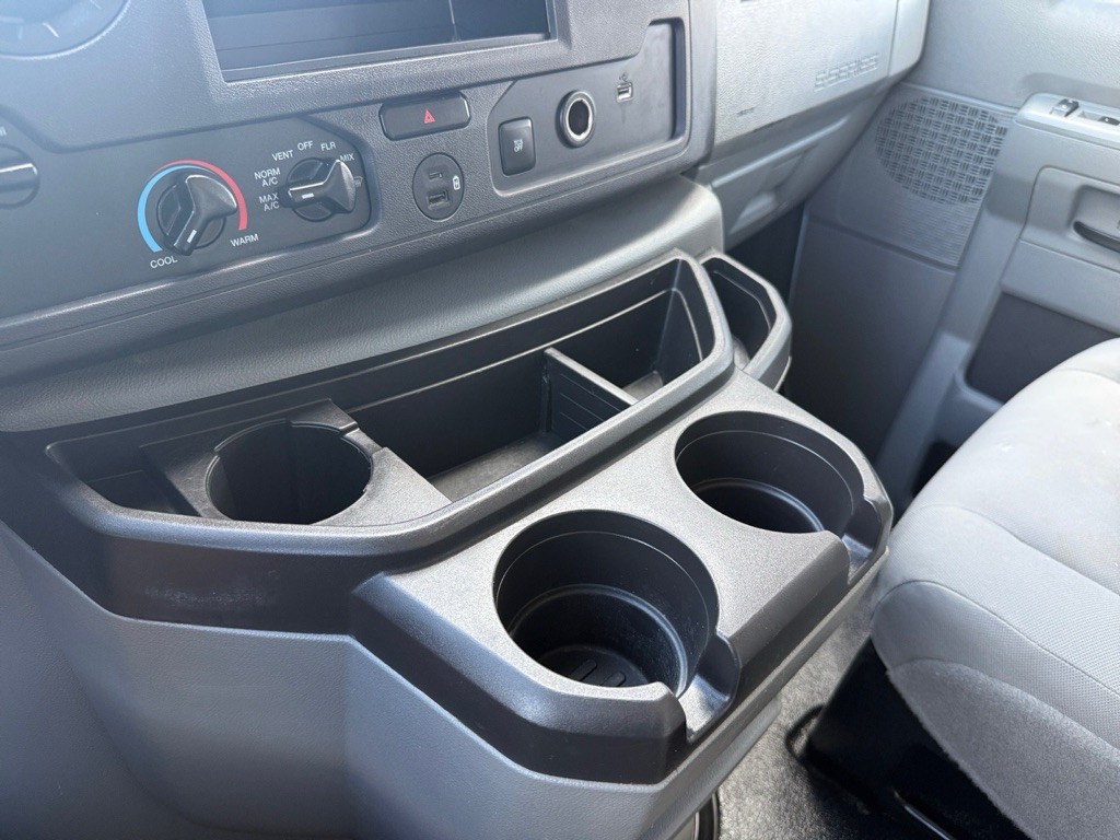 2021 Ford Econoline Image 13