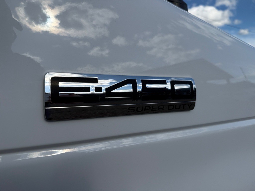 2021 Ford Econoline Image 23