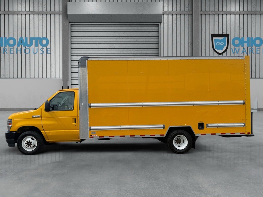 2021 Ford Econoline Image 3