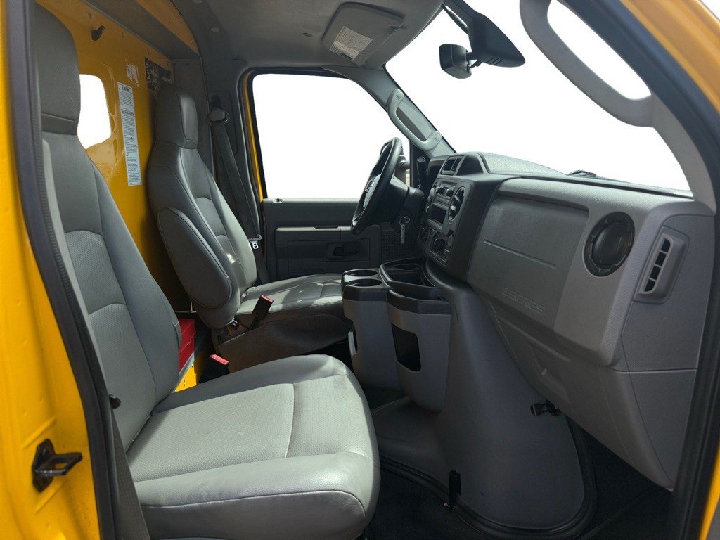 2021 Ford Econoline Image 11