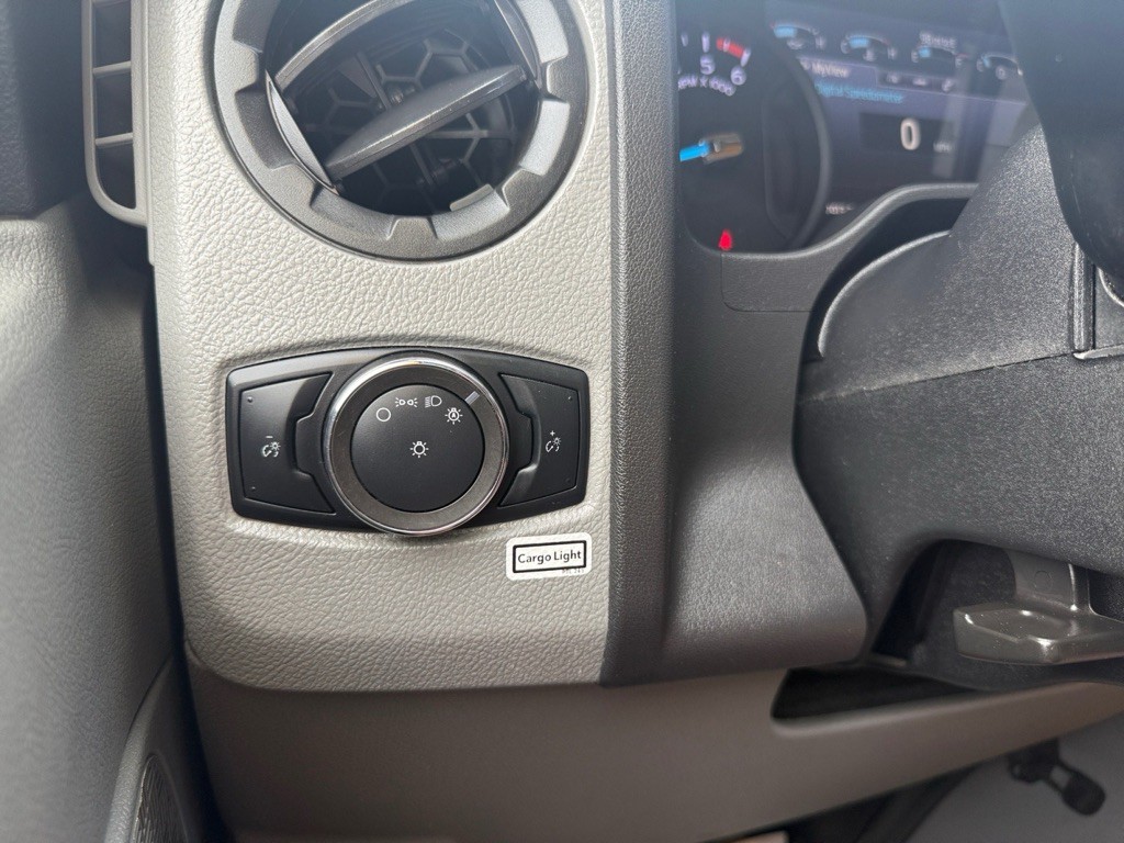 2021 Ford Econoline Image 21