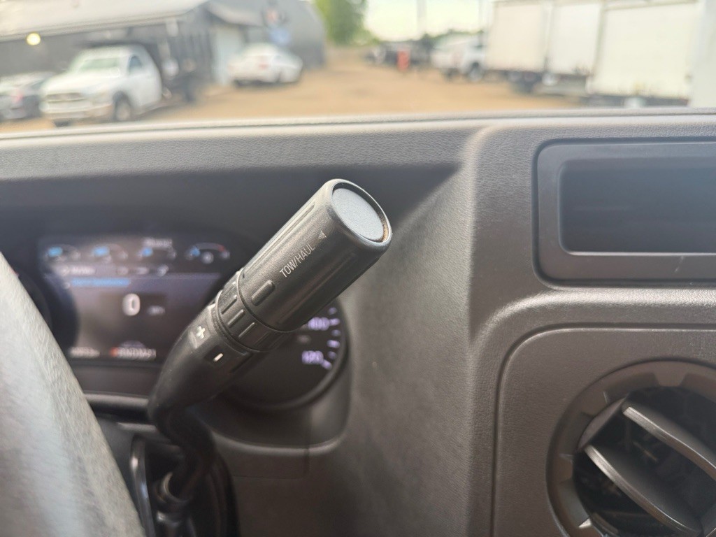 2021 Ford Econoline Image 22