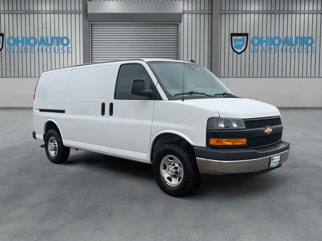 2021 Chevrolet Express Image 3