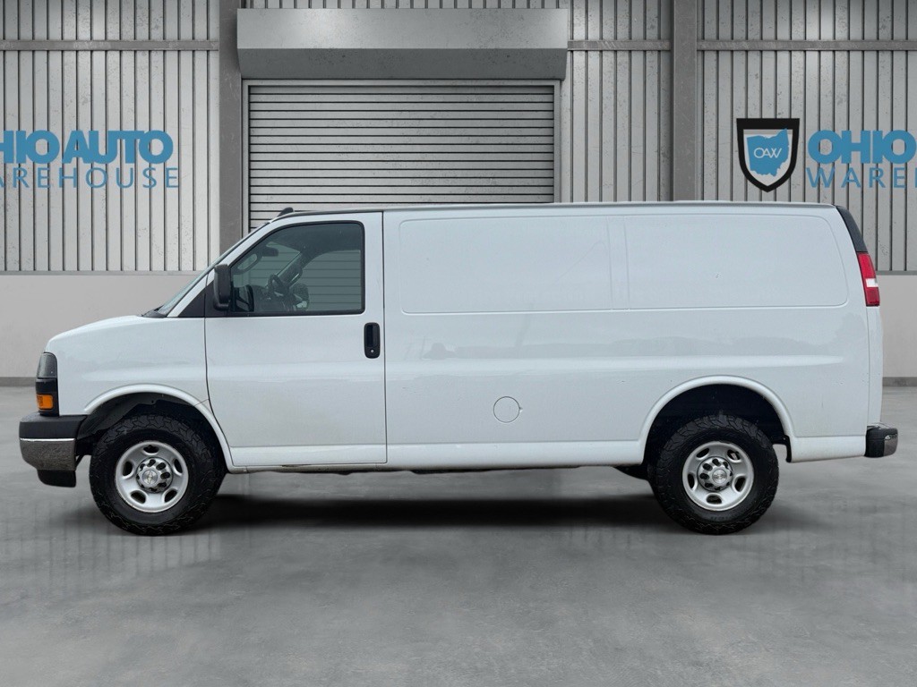 2021 Chevrolet Express Image 4