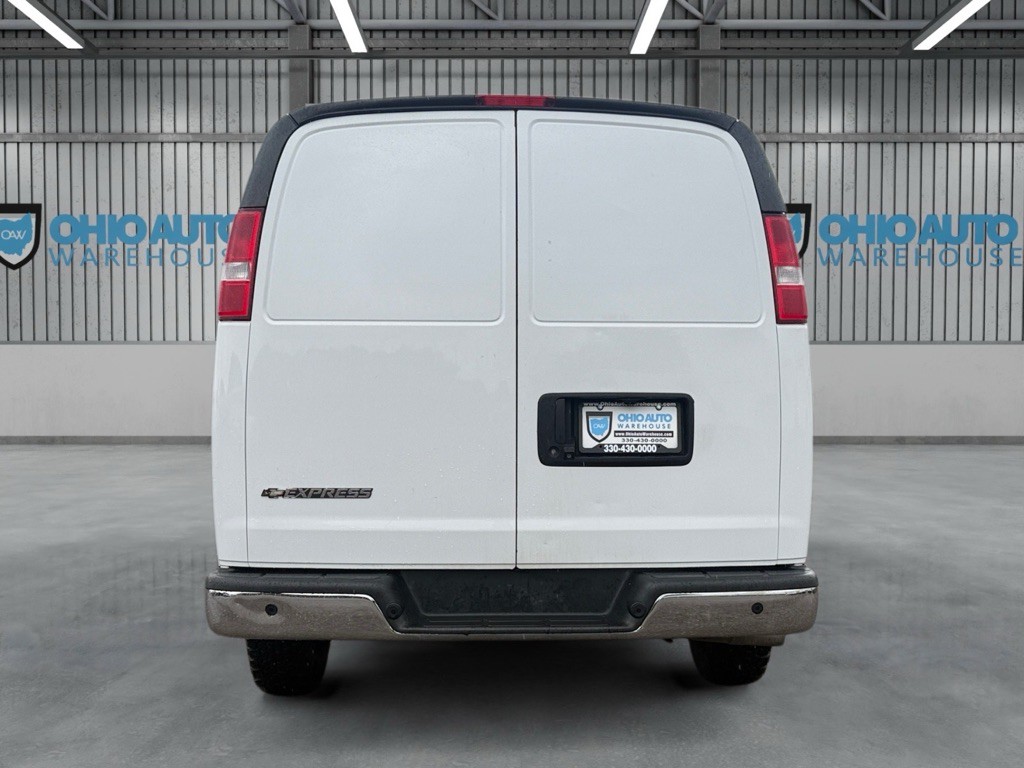 2021 Chevrolet Express Image 7
