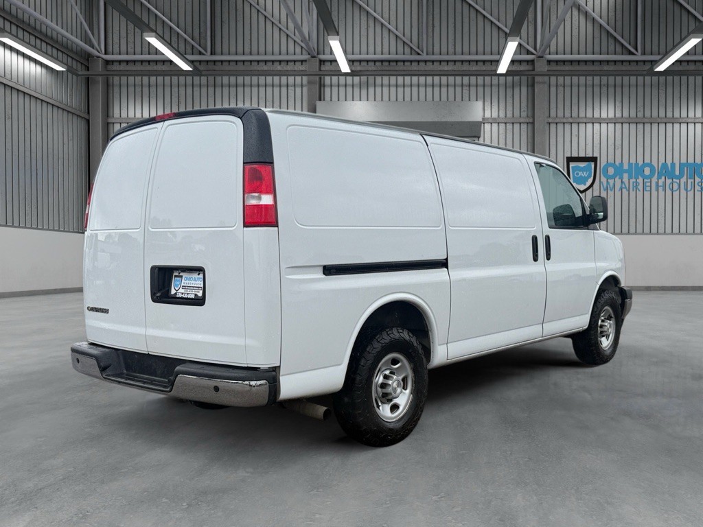 2021 Chevrolet Express Image 8