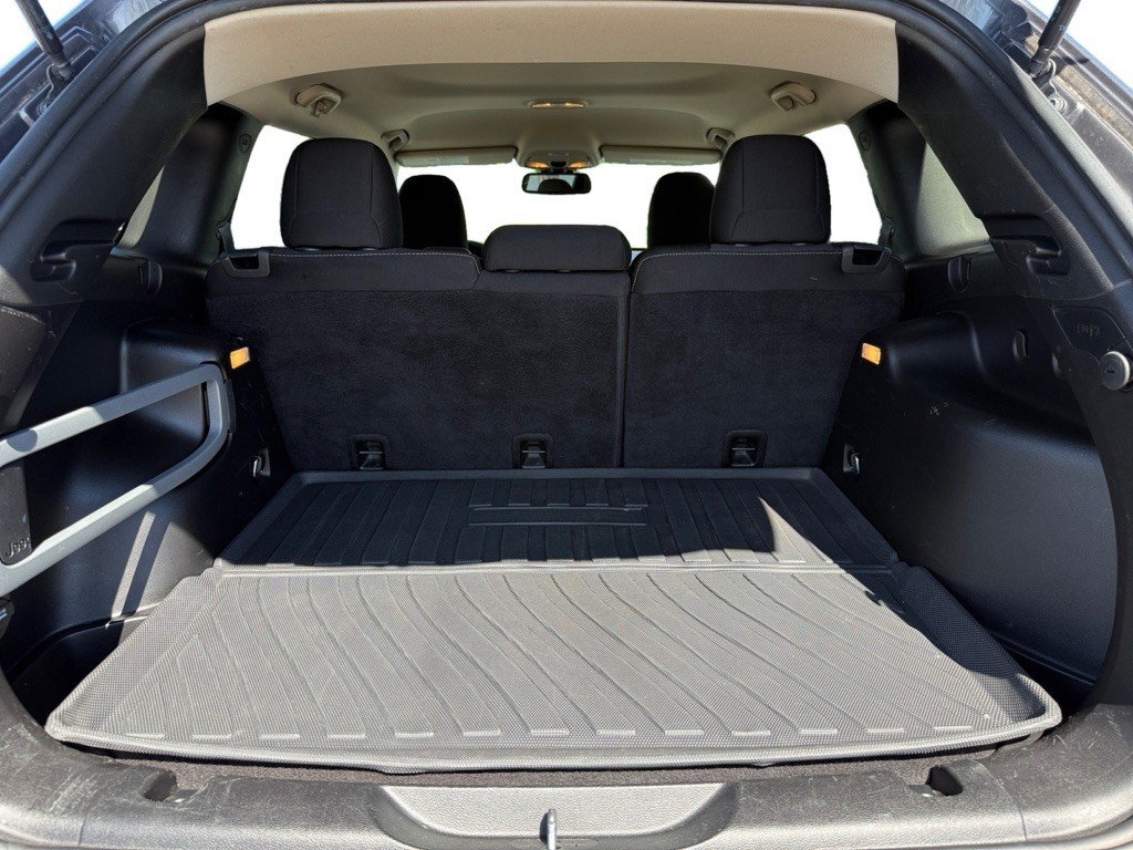 2015 Jeep Cherokee Image 17