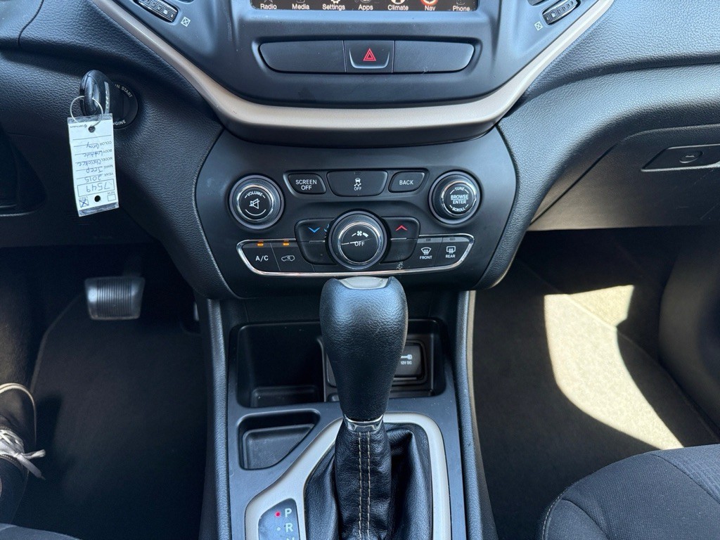 2015 Jeep Cherokee Image 20