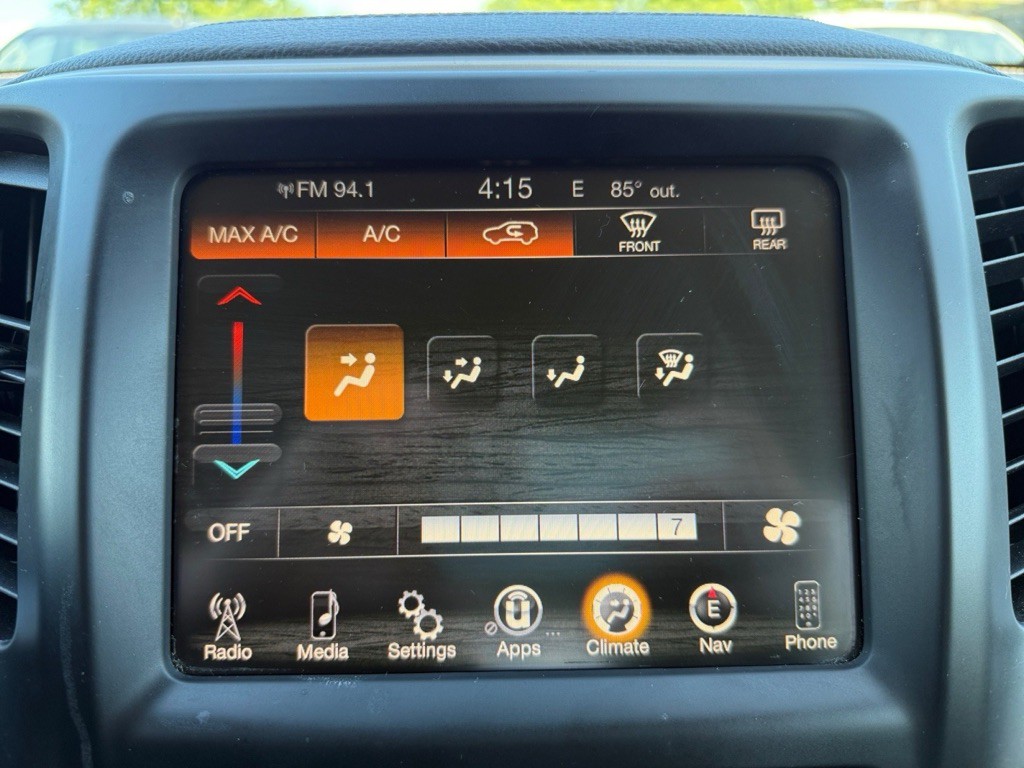 2015 Jeep Cherokee Image 24