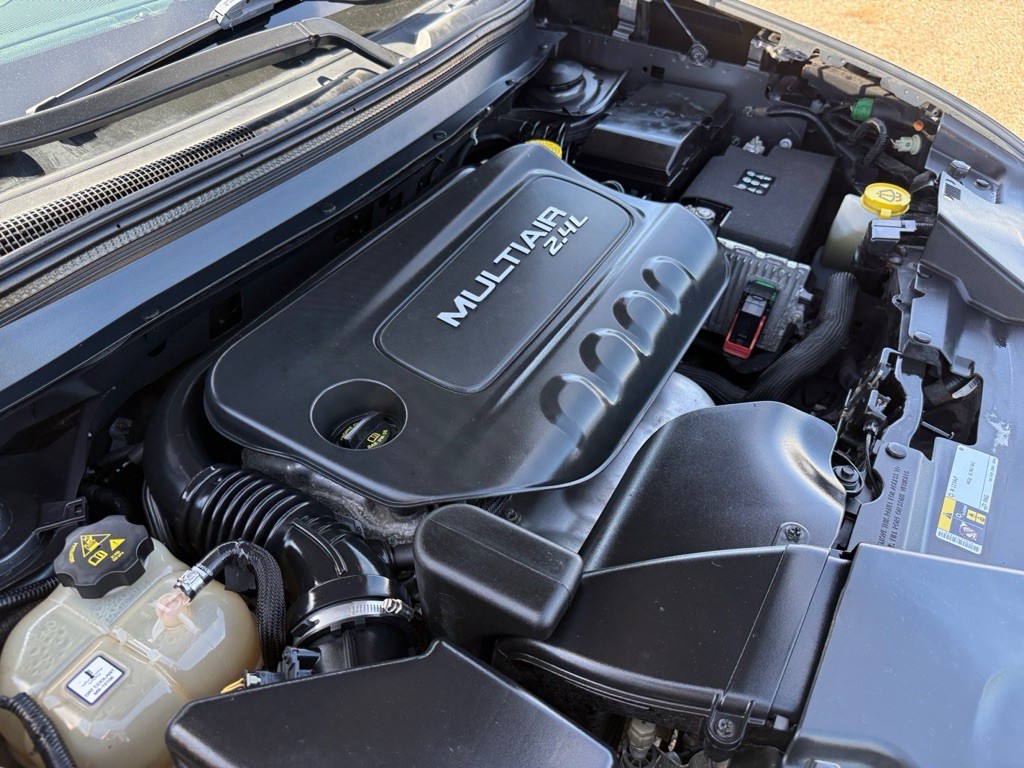 2015 Jeep Cherokee Image 36