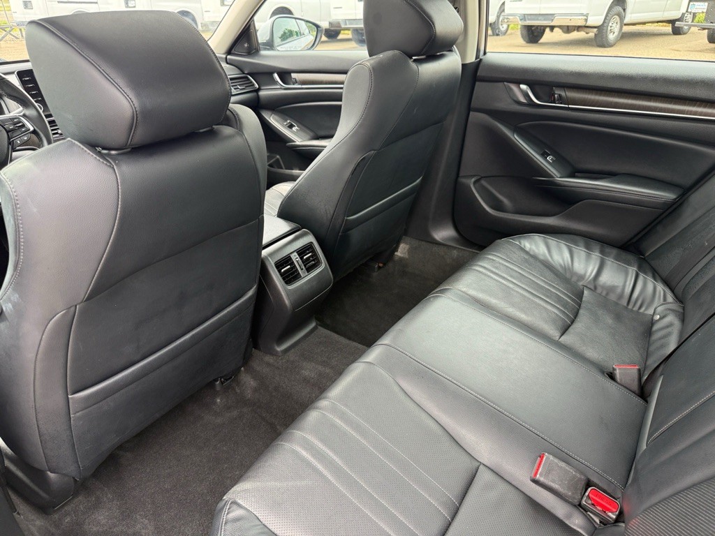 2018 Honda Accord Image 14