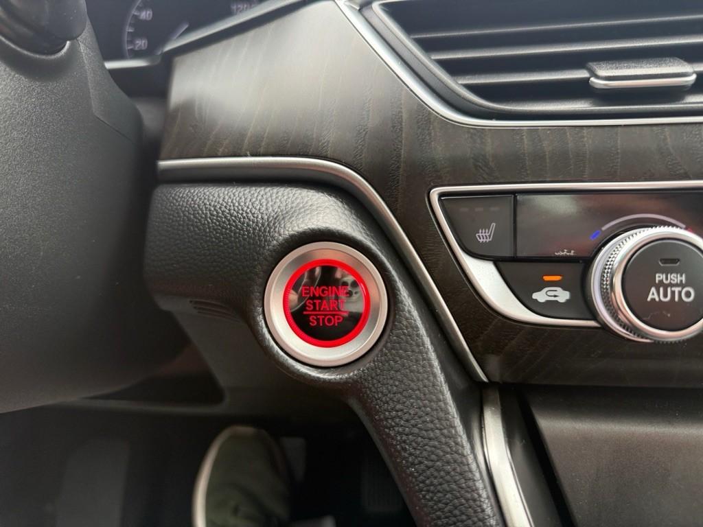 2018 Honda Accord Image 22