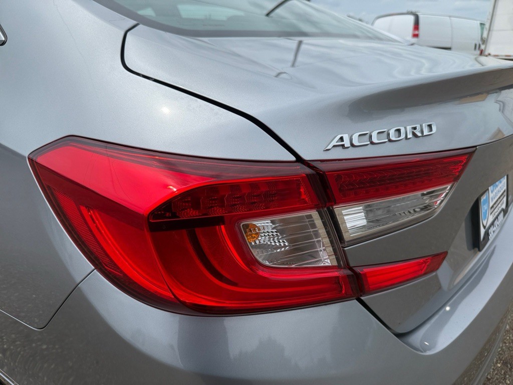 2018 Honda Accord Image 38