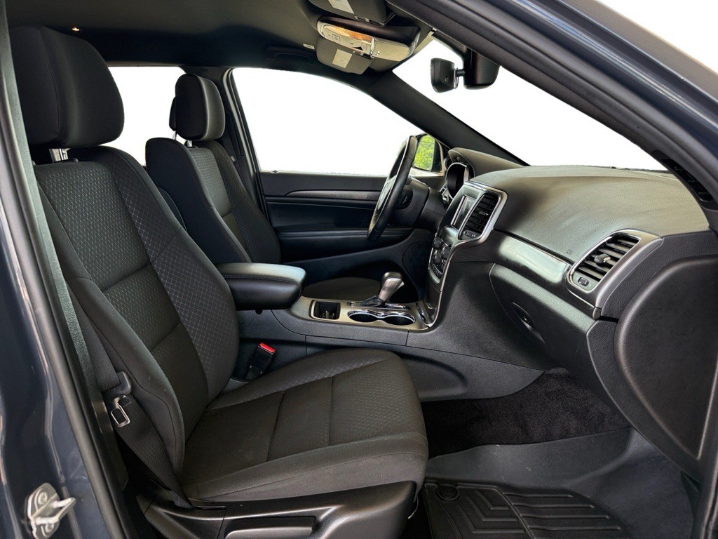 2018 Jeep Grand Cherokee Image 12