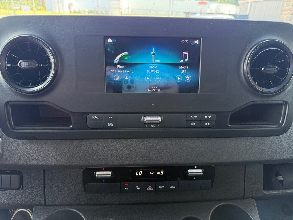 2024 Mercedes-Benz Sprinter Image 18