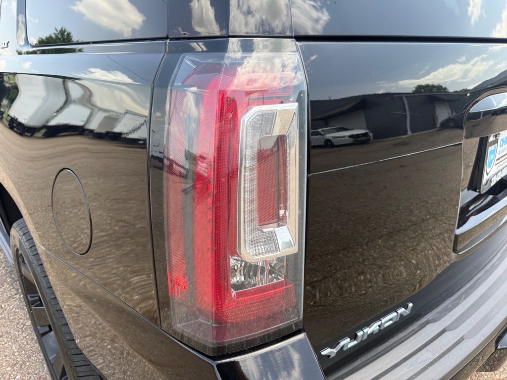 2019 GMC Yukon Image 44