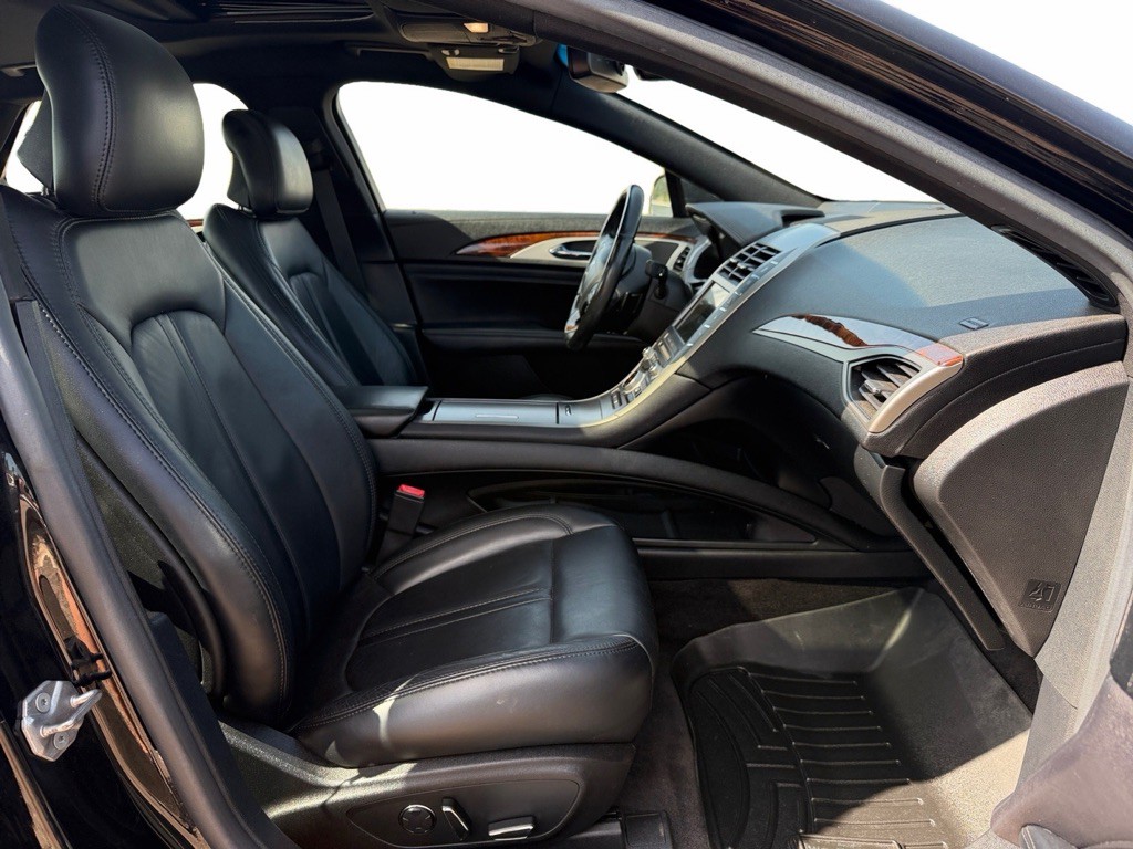 2017 Lincoln MKZ Image 11