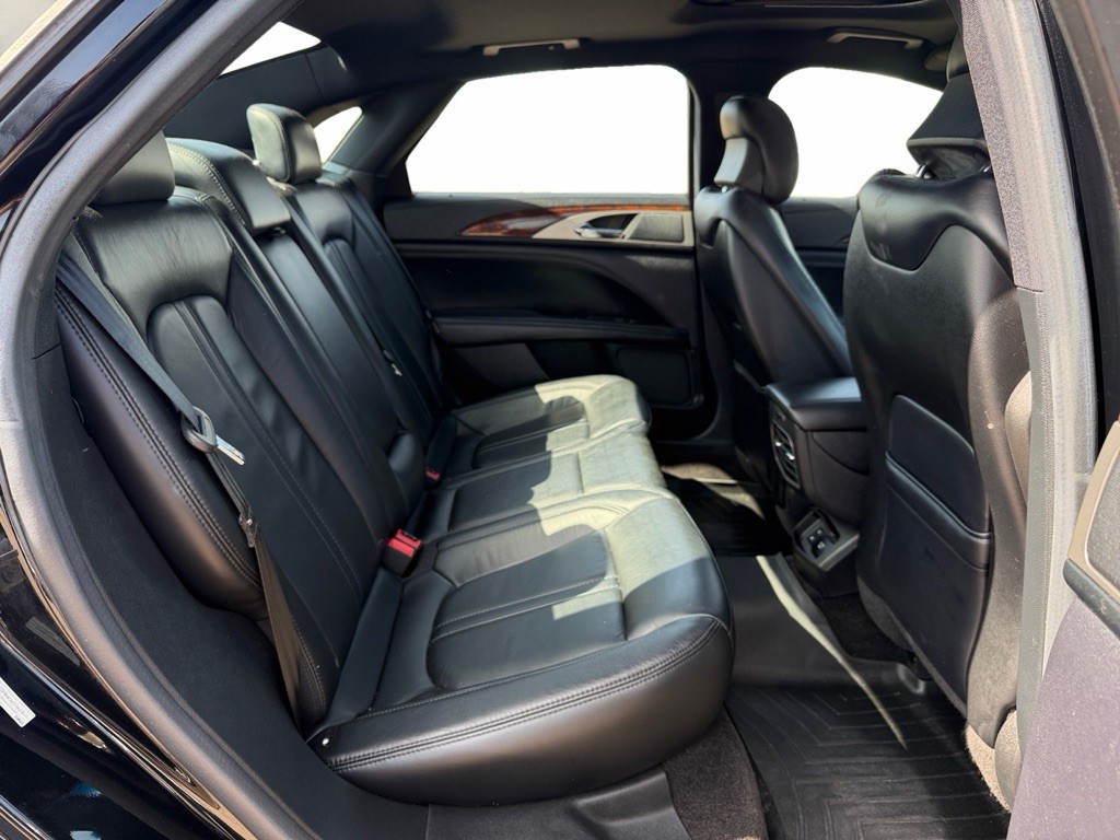 2017 Lincoln MKZ Image 13