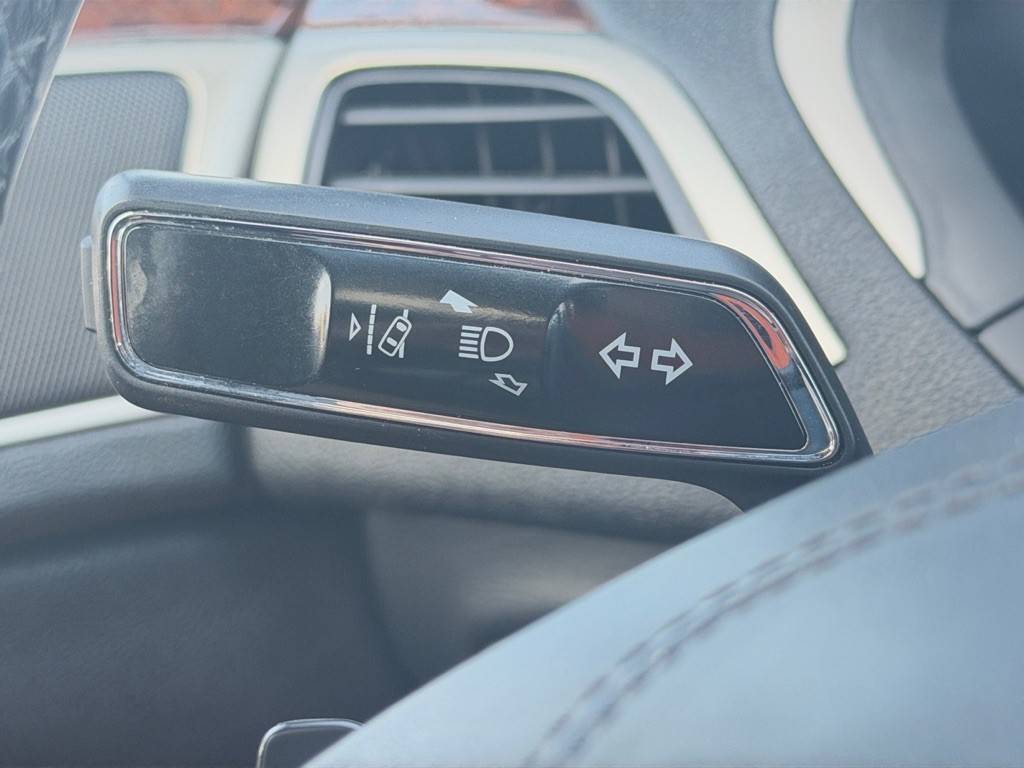 2017 Lincoln MKZ Image 25
