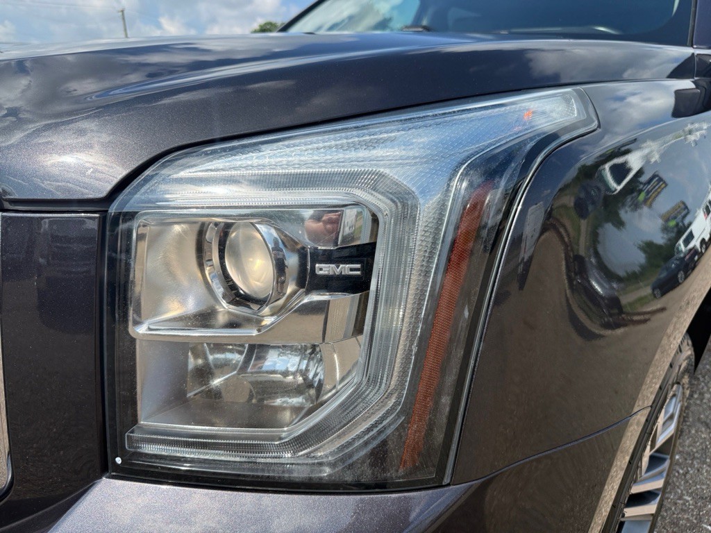 2018 GMC Yukon Image 40
