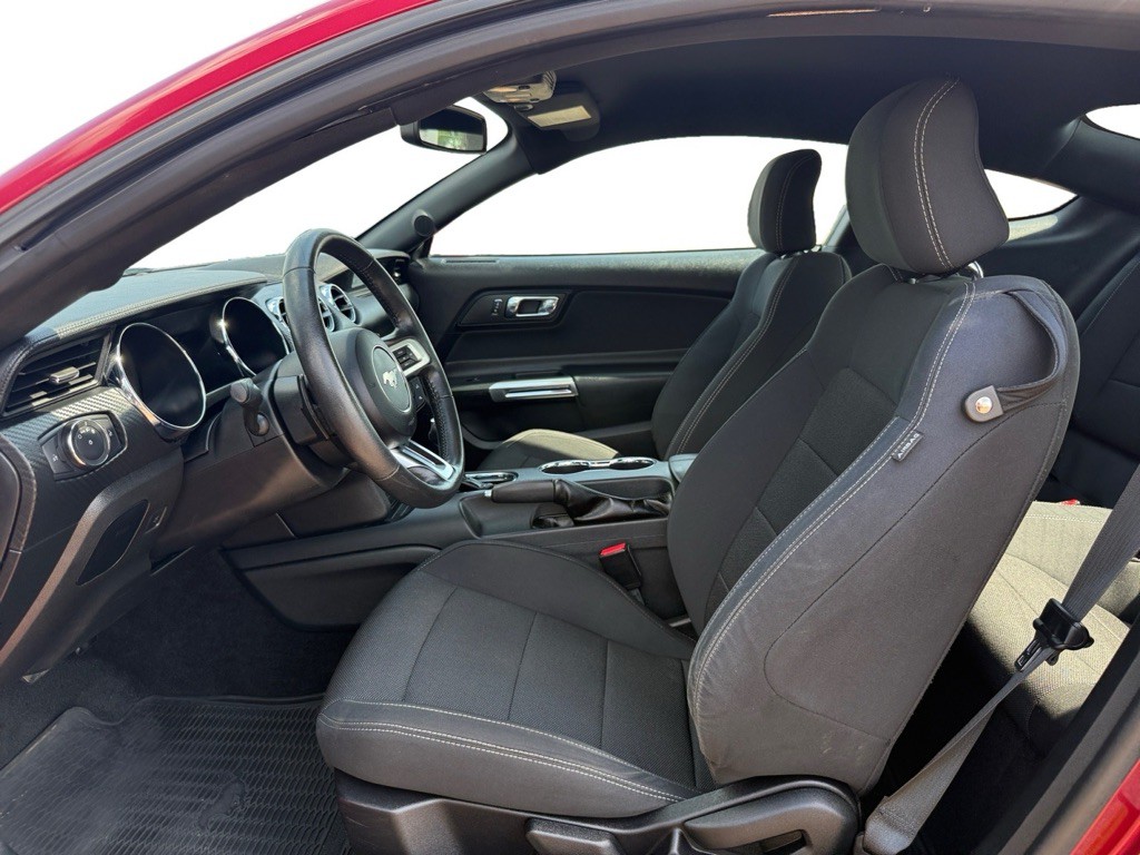 2017 Ford Mustang Image 9