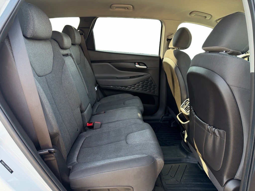 2019 Hyundai Santa Fe Image 12