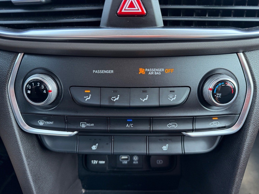 2019 Hyundai Santa Fe Image 23