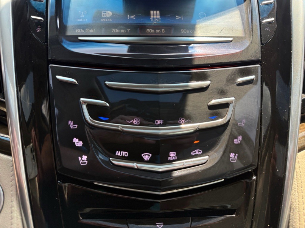 2019 Cadillac Escalade Image 23