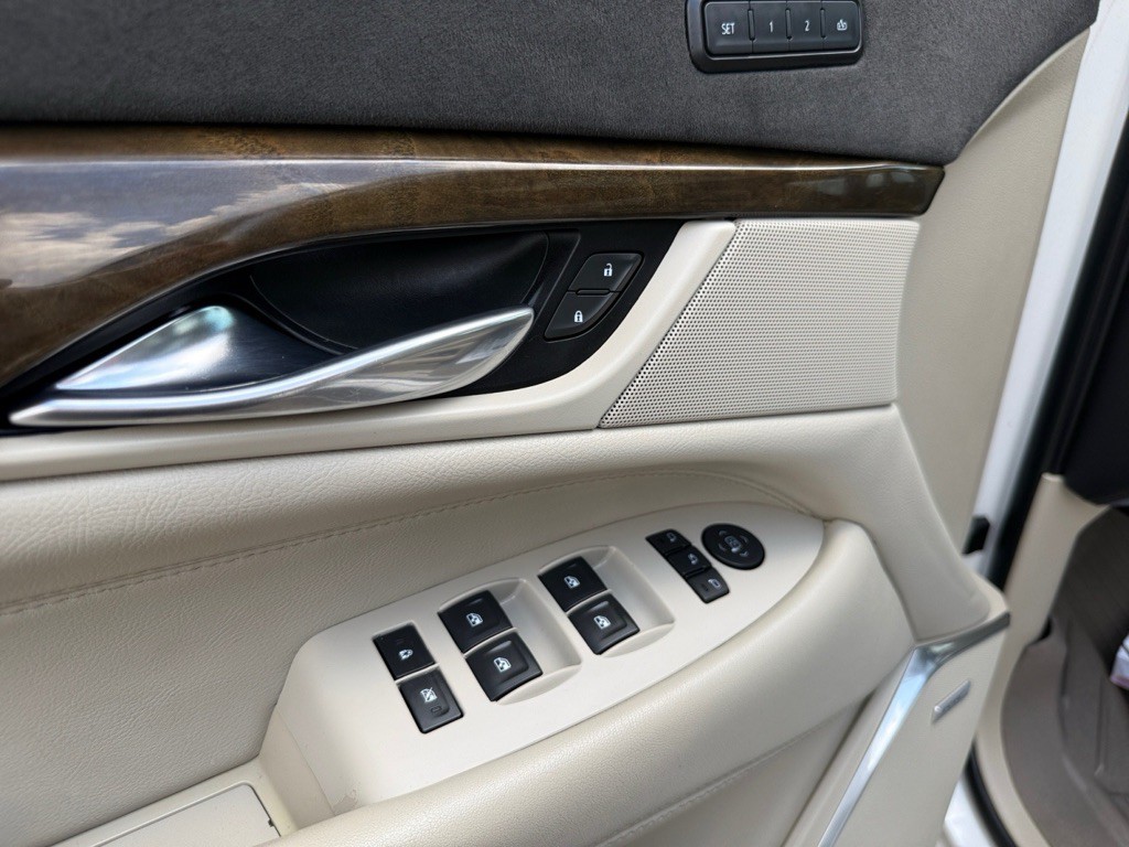 2019 Cadillac Escalade Image 28