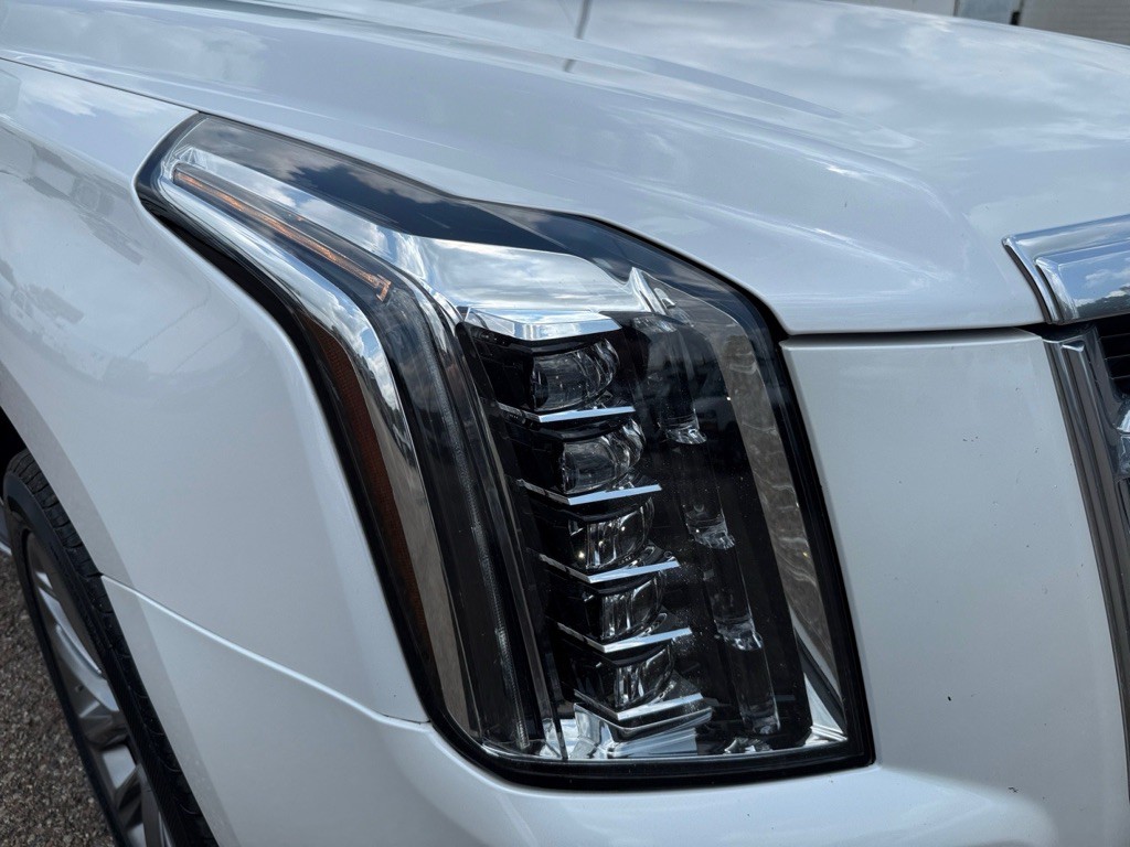 2019 Cadillac Escalade Image 40