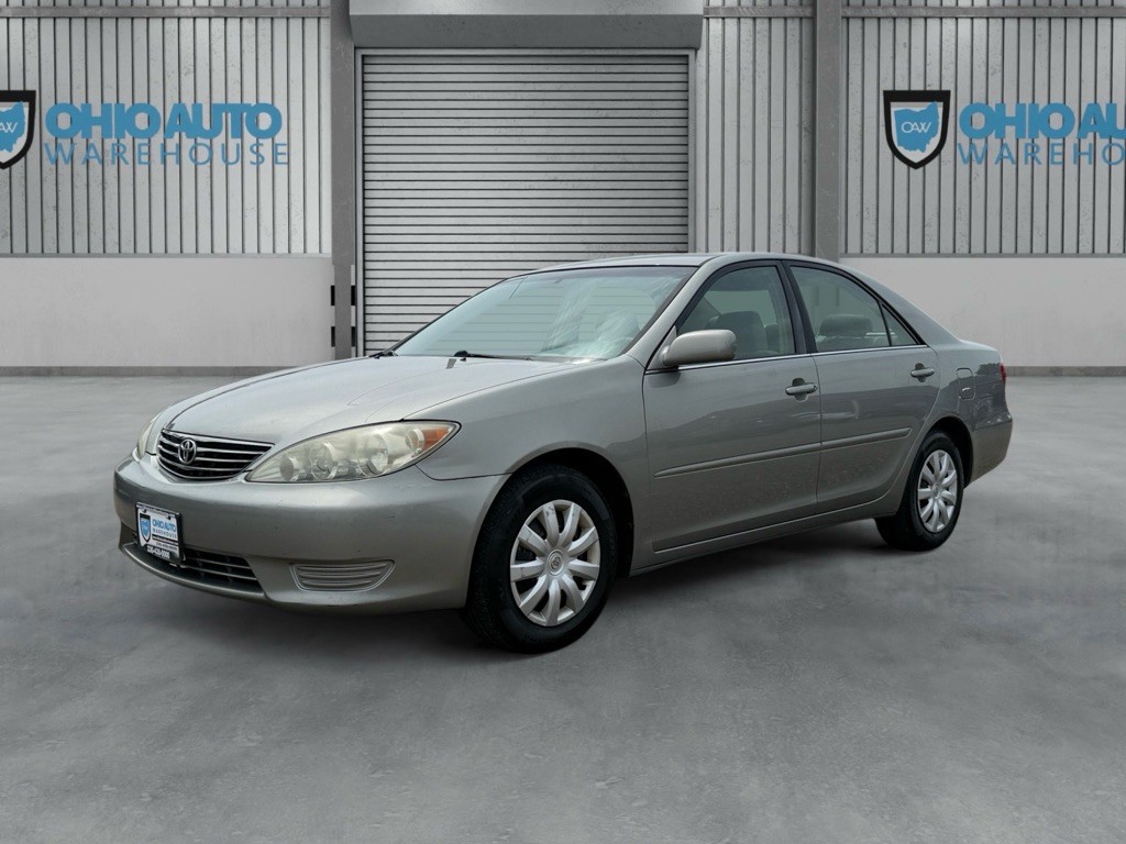 2005 Toyota Camry Image 1